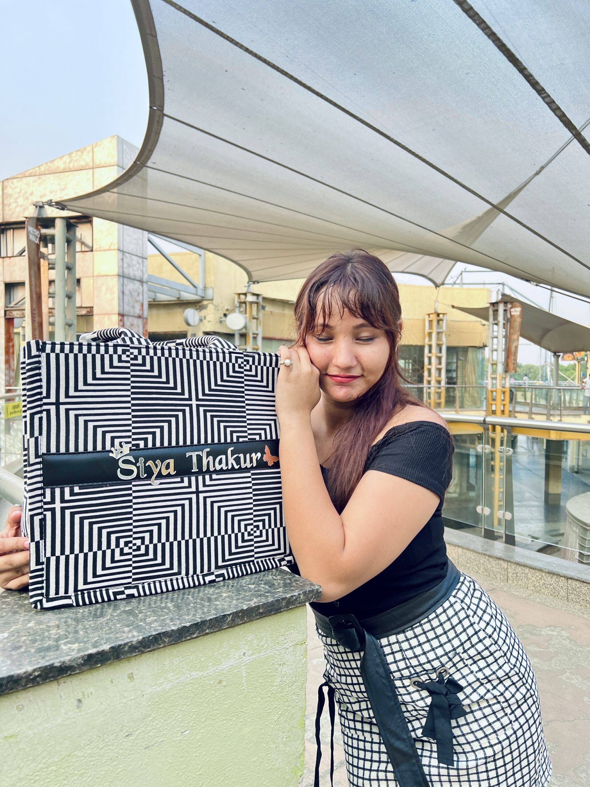 Glitch Tote Bag - Image 4